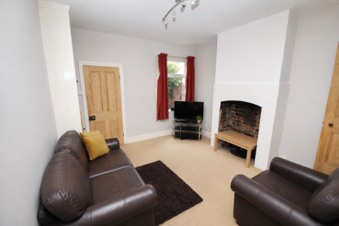 3-bed house on Caldwell Street, Loughborough, £1,690/mo