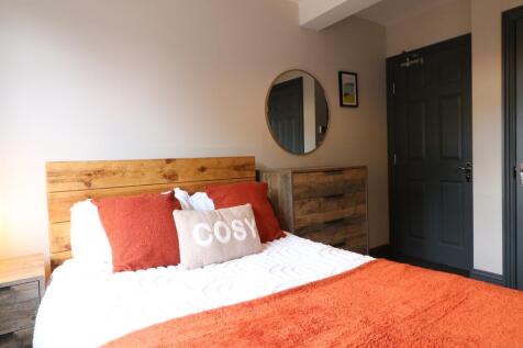 31 Bailey Road, Room 6 1.JPG