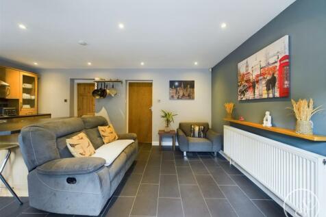 Kitchen/Diner/Living Area