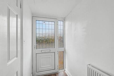 Entrance Hall_3.jpeg