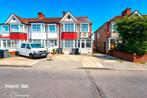 34 Elms Park Aven...