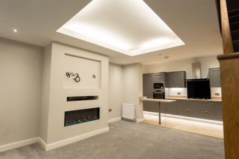 Market street Shawforth  photo 3