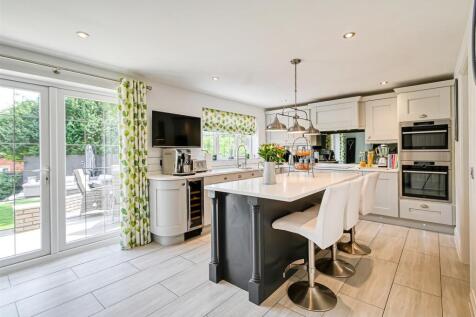 2 Brook Hollow-17.jpg