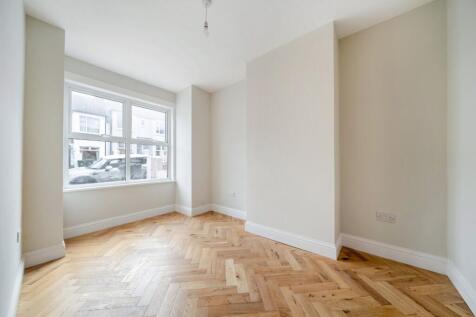 Totland Road, Brighton, East Sussex, BN2 photo 4