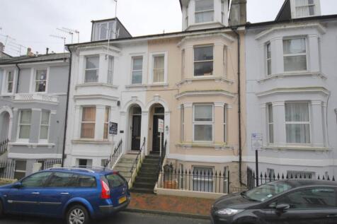 1 Bed Unfurnished Flat