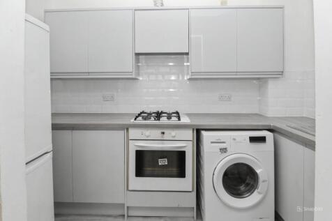 Flat 1, 48f High Street, Cosham, Portsmouth, Hampshire PO6 3AG