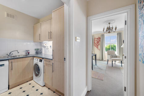 6 ? 78 Lexham Garden