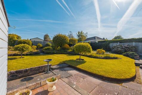 13 Waterford Dr-30.jpg