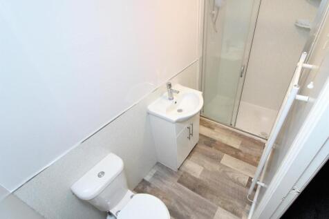 Shower Room.JPG
