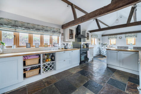 1384815-2-6925c0a...