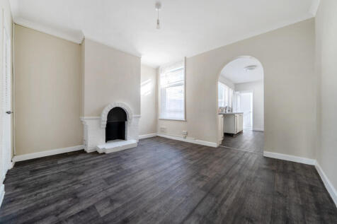 1342587-9-68a6d8c...