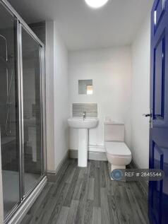 Bedroom 2 -Ensuite