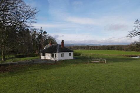 North Lawn cottage.jpg