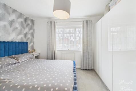 CAM02127G0-PR0311-STILL004