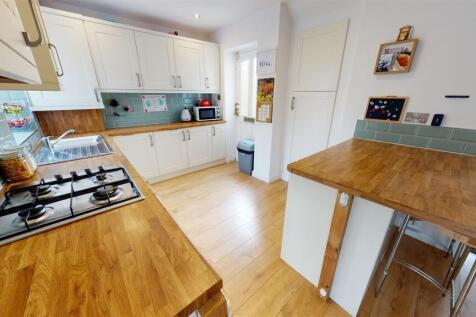 KITCHEN / BREAKFAST ROOM