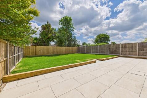 CAM03062G0-PR0163-STILL018