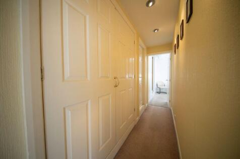 First floor landing built in storage ...