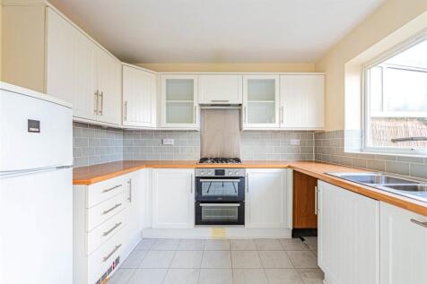 28 Ivinghoe Road kit
