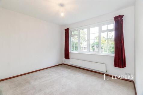Castleview Road, Weybridge, Surrey, KT13 photo 4