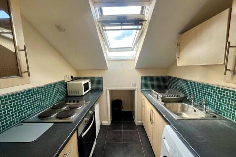 Charwood Road, Wokingham, Berkshire, RG40 photo 3