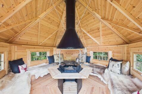 CAM02909G0-PR0466-STILL001