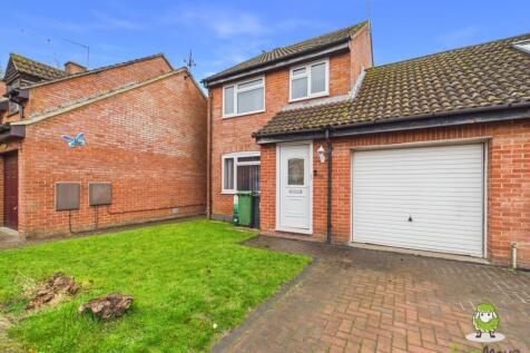 EweMove Basingstoke Cowslip Bank External Front