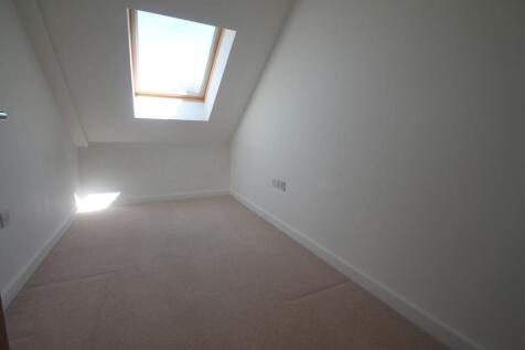 Park Lodge Avenue, Arlington House, UB7 photo 5