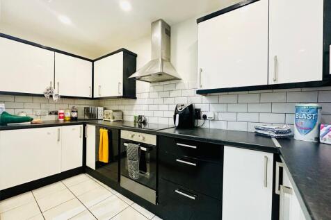 Harlaxton Drive, Lenton photo 2