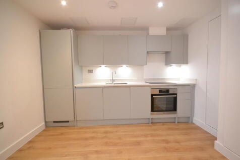 New Broadway, Ealing photo 3