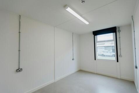 Allenby Commercial Barton &amp; Business Center-73.jpg