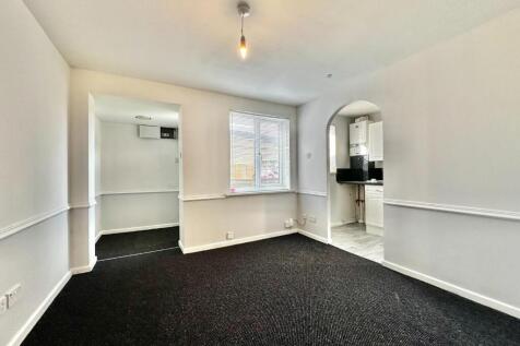 2 Shaw Lane, Barnsley photo 5