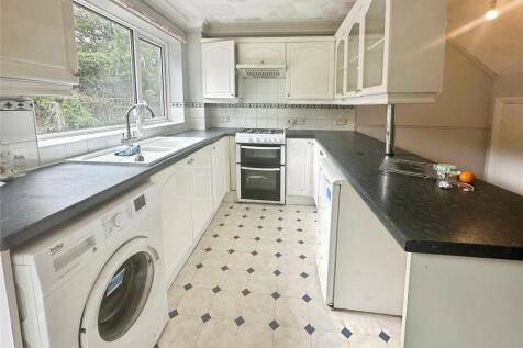 Scott Avenue, Rainham, Gillingham, Kent, ME8 photo 5