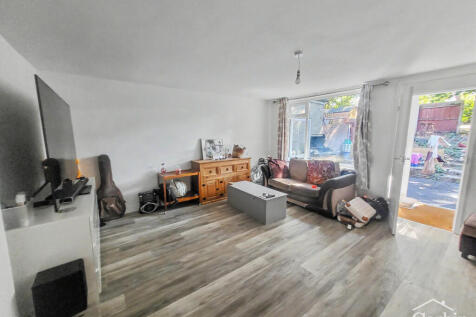 Northmere Drive, Poole, BH12 4 photo 4