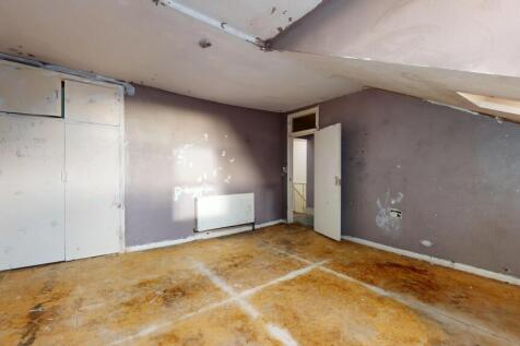 Flat D, 67 Queens Drive, Finsbury Park, London, N4 2BG