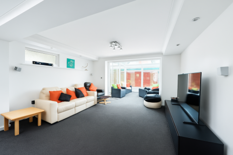 4 Bedroom Detached House For Rent In Broadstairs -