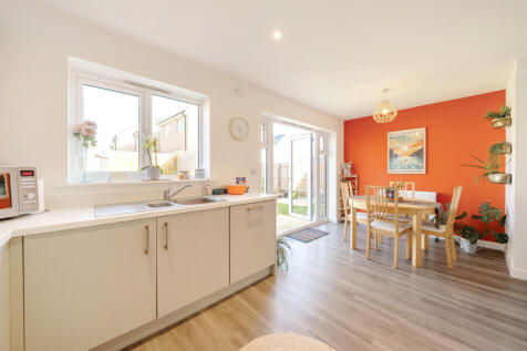 1336422-11-6899e1...