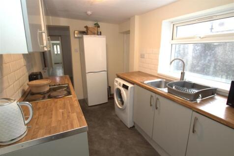 14 Outram Kitchen 2 .jpg