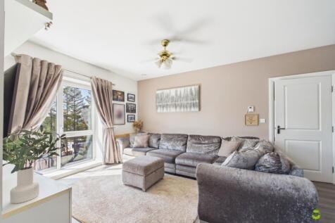 Presented by Nicoleta at EweMove Bexleyheath and D