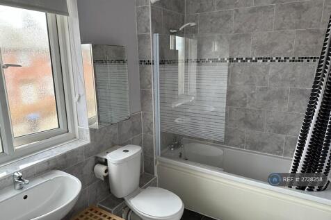 Upstairs Bathroom