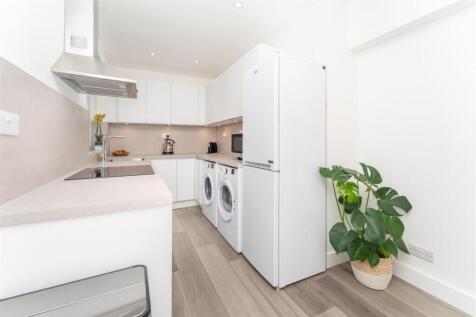 36 Stephenson Kitch 2.jpg