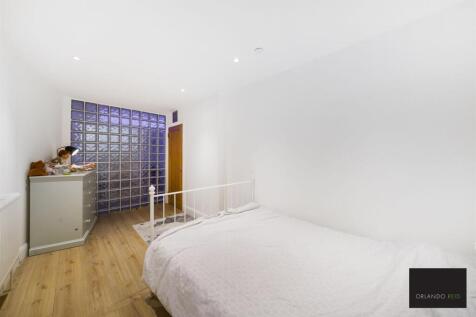 Flat 1B, 137 Crescent Lane - 4aGtD7Up7Bf2WolccEFM.