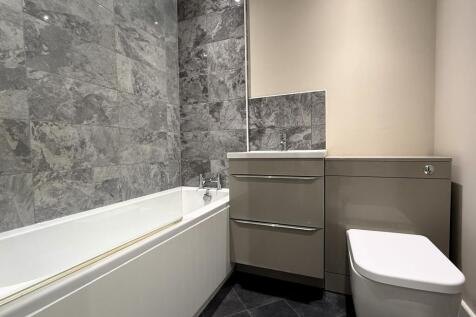 Longford Lane, Gloucester, GL2 photo 3