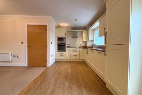 Belmont Park, Holymoor Road, Holymoorside, S42 photo 3