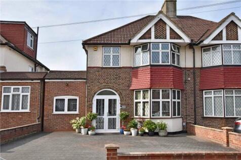 4 bed semi-detached house for sale Kidbrooke Park