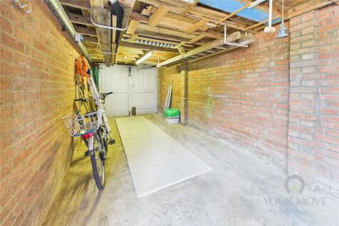 Garage/Work Shop