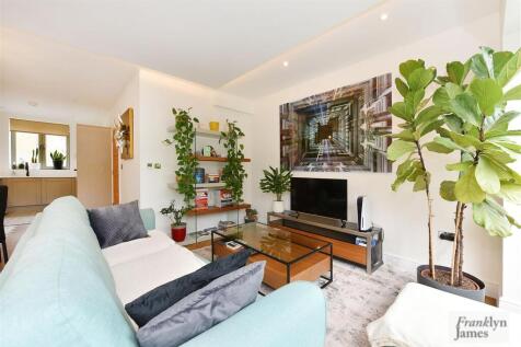 1 Krupa Mews (11).JPG