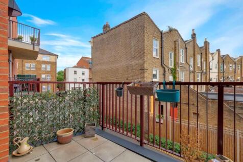 12-af8cJHPropWorld - 1 Melody Court - 34-medium.jp