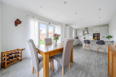 1368942-11-68ece1...