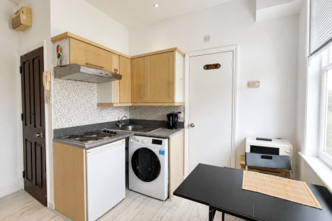 11, 234 DALSTON 1