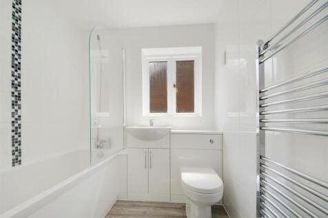 Family_Bathroomdp_dp_12374240.jpg